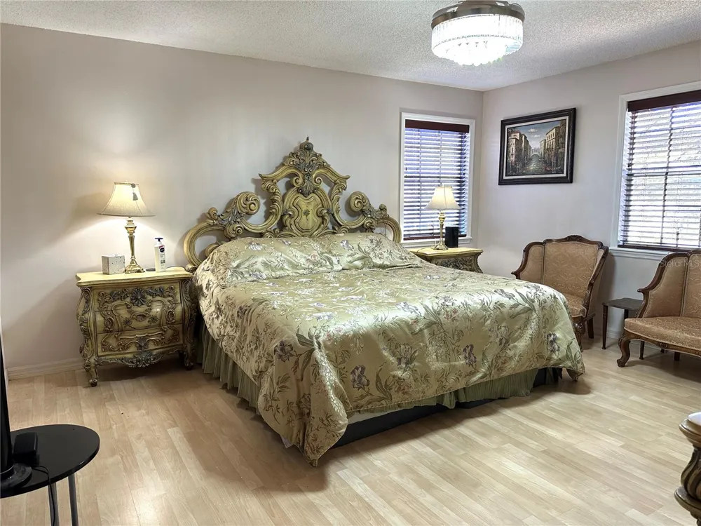8834 WHISPERING OAKS TRAIL New Port Richey, FL 34654