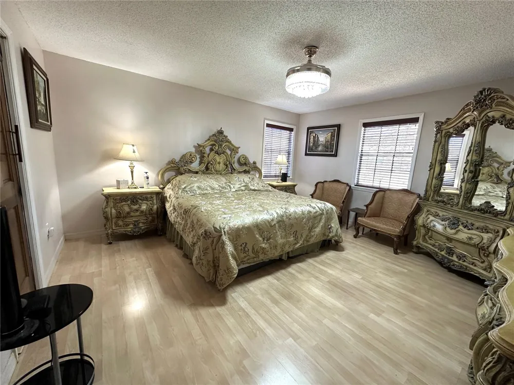 8834 WHISPERING OAKS TRAIL New Port Richey, FL 34654