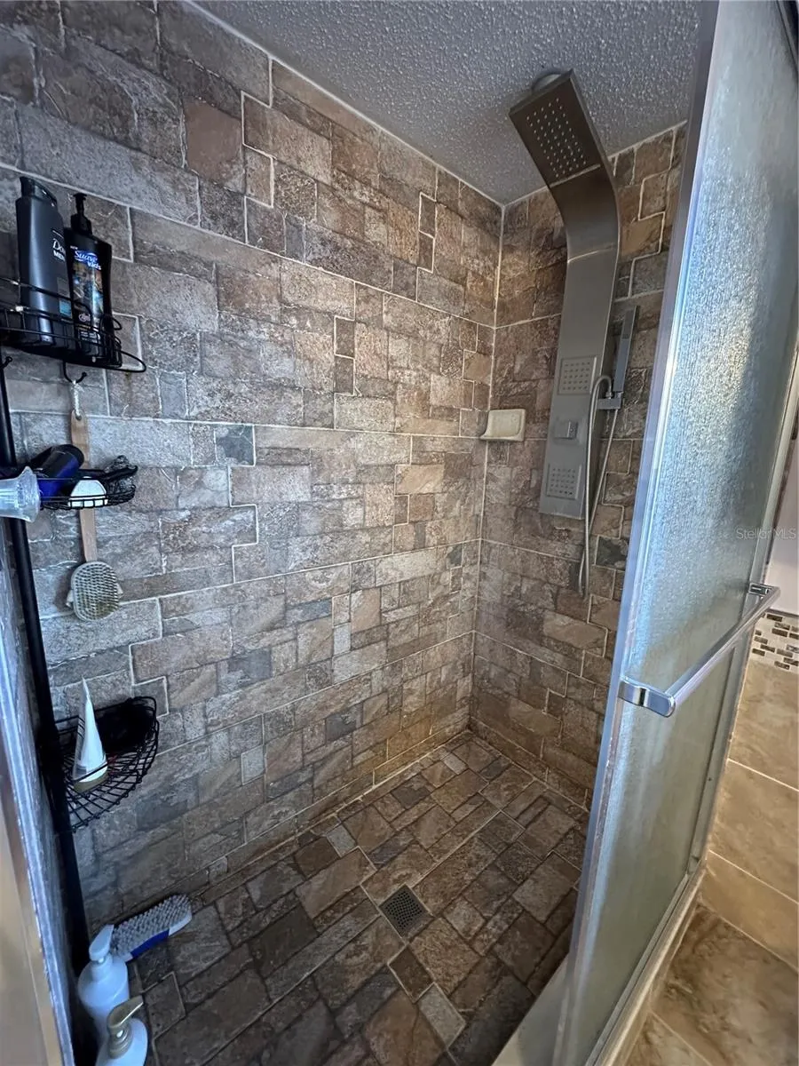 8834 WHISPERING OAKS TRAIL New Port Richey, FL 34654