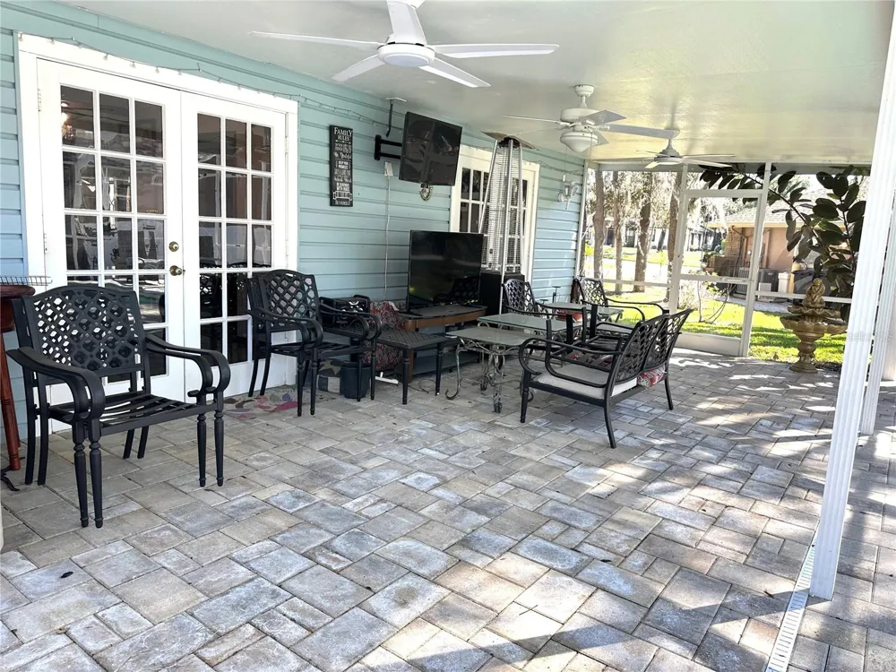 8834 WHISPERING OAKS TRAIL New Port Richey, FL 34654