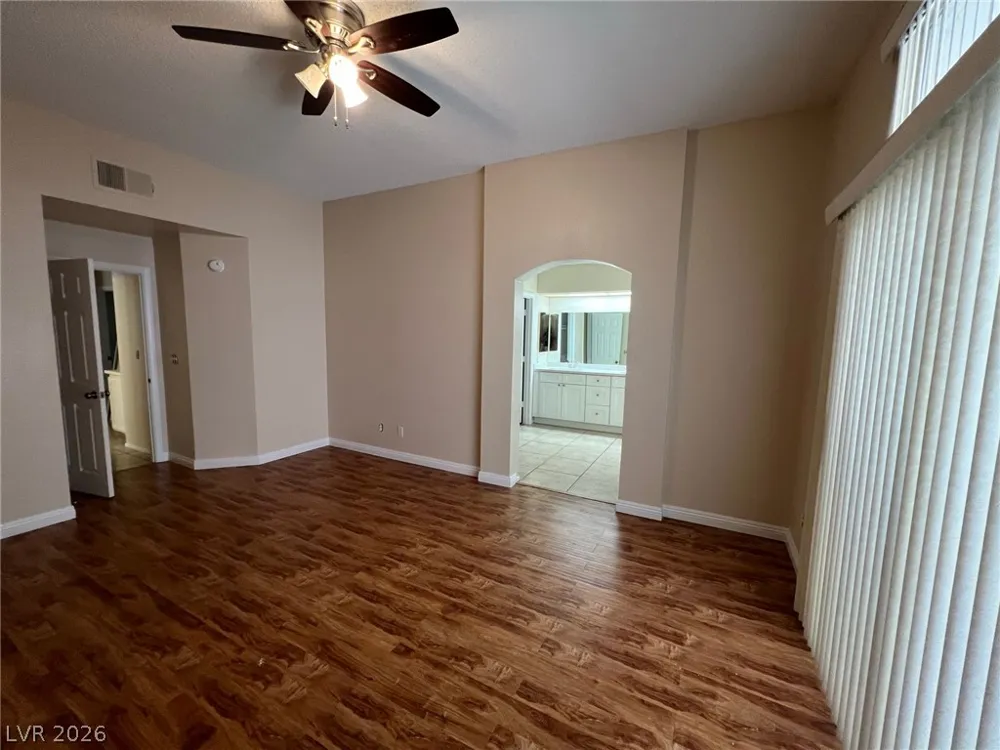 9824 Cross Creek Way Las Vegas, NV 89117