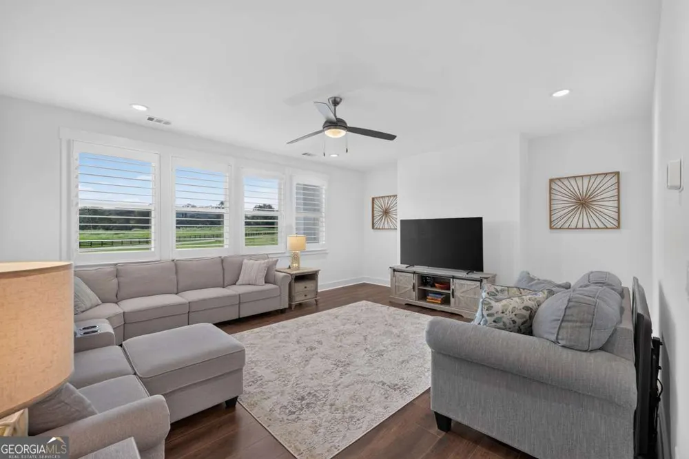 72 Murphy RD Pendergrass, GA 30567