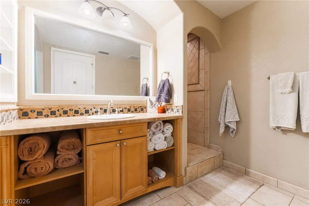 20 Via Visione #106 Henderson, NV 89011