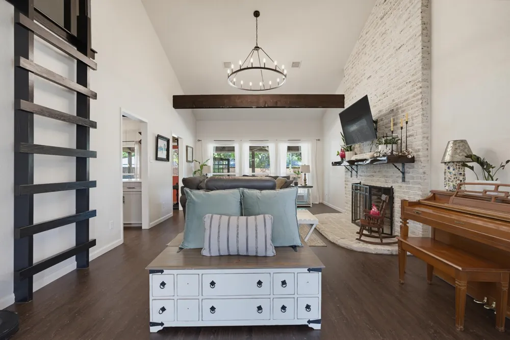 1902 Green Ridge Court Abilene, TX 79602