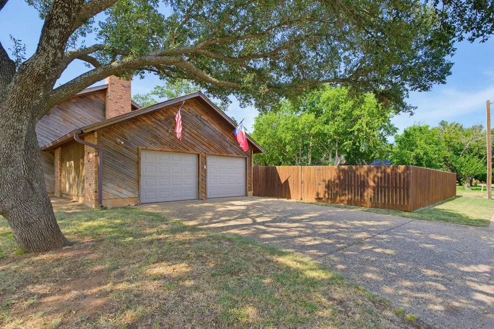 1902 Green Ridge Court Abilene, TX 79602