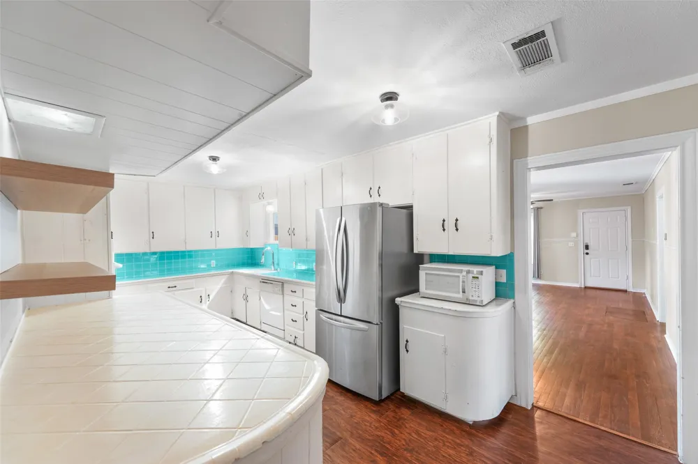 1121 Hudgins Avenue Fort Worth, TX 76111