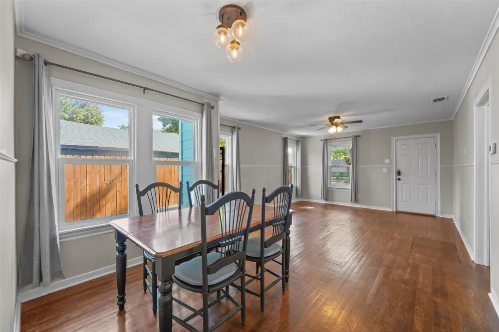 1121 Hudgins Avenue Fort Worth, TX 76111