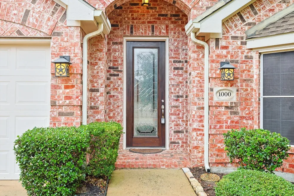 1000 Noble Avenue Lantana, TX 76226