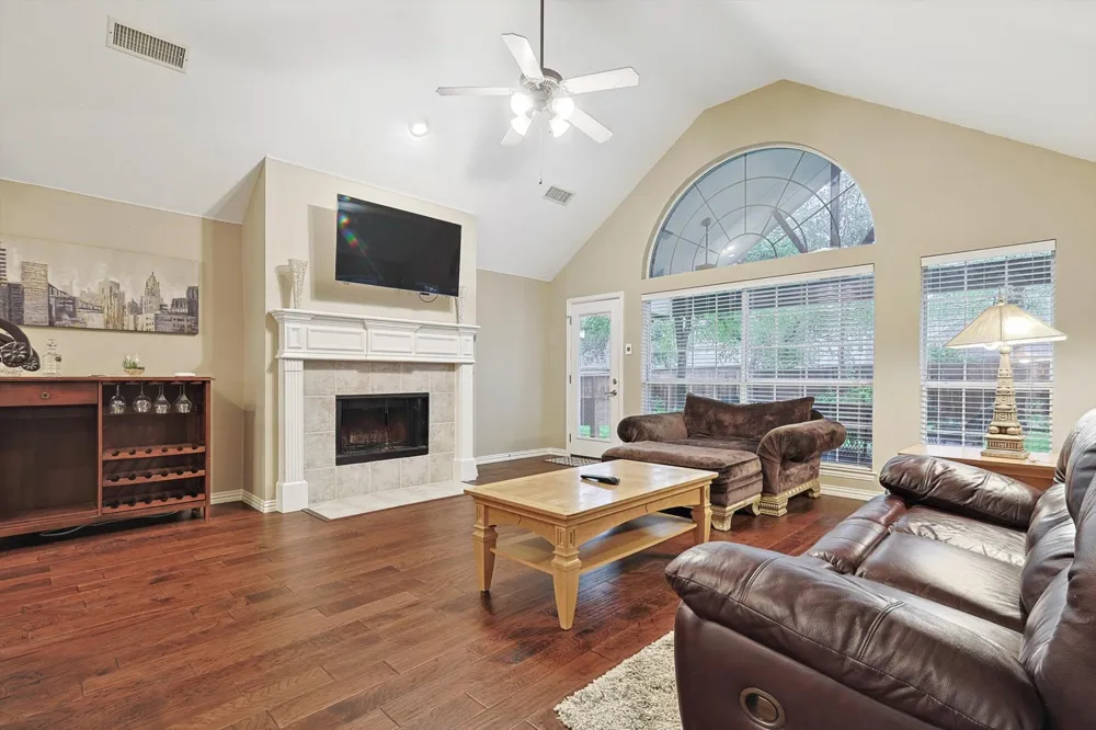 1000 Noble Avenue Lantana, TX 76226