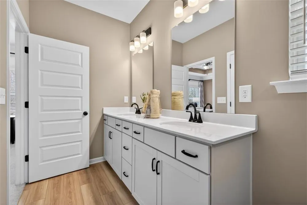 134 Alameda Street #102 Loganville, GA 30052