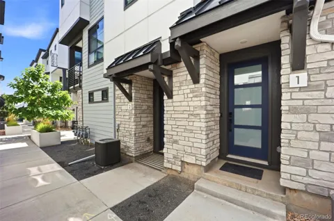 2004 S Holly Street #1