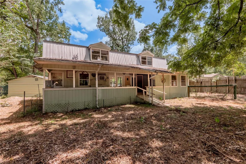 8 Creek Road Huntsville, TX 77320