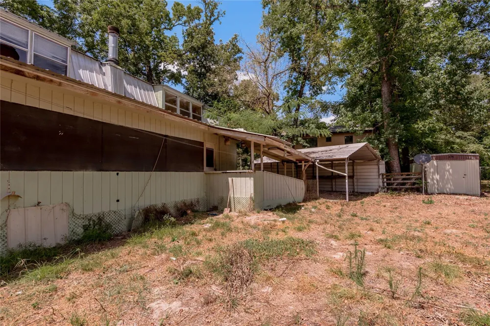 8 Creek Road Huntsville, TX 77320
