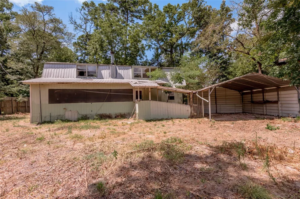 8 Creek Road Huntsville, TX 77320