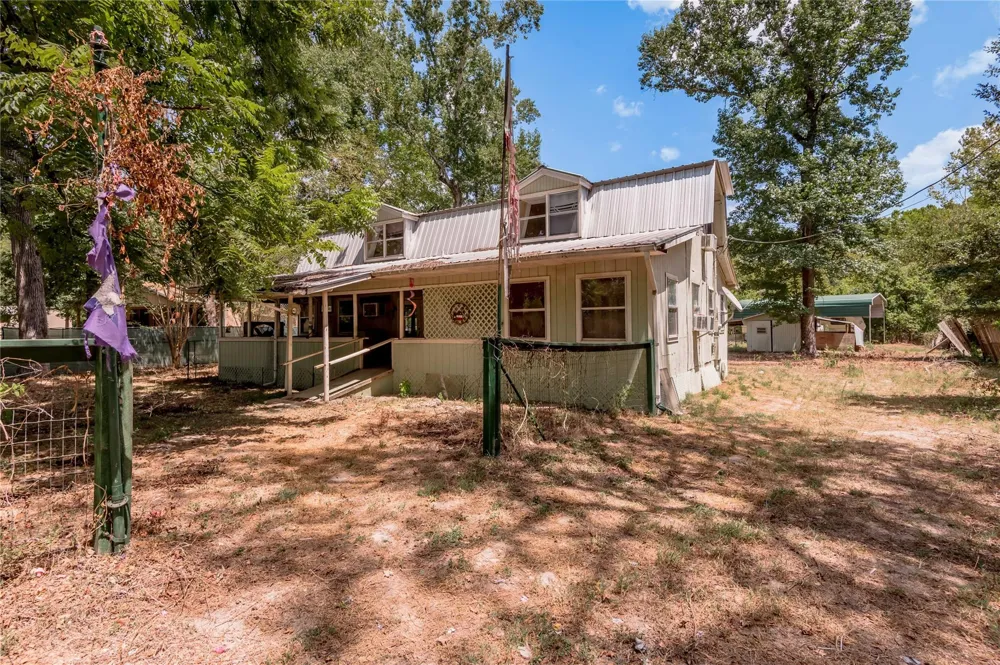 8 Creek Road Huntsville, TX 77320