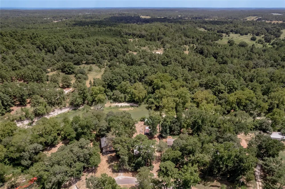 8 Creek Road Huntsville, TX 77320