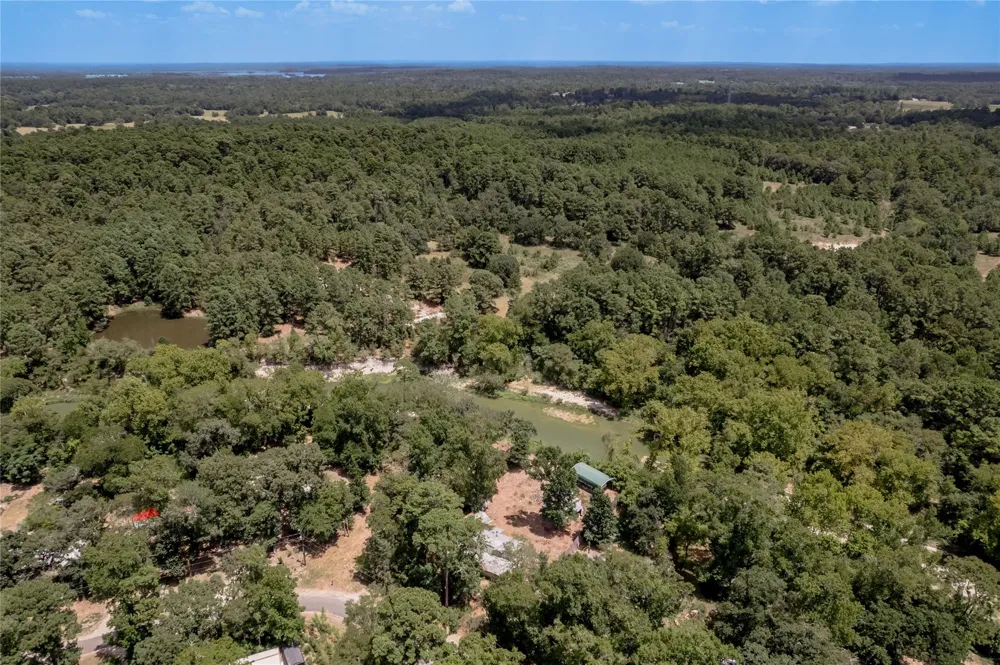8 Creek Road Huntsville, TX 77320