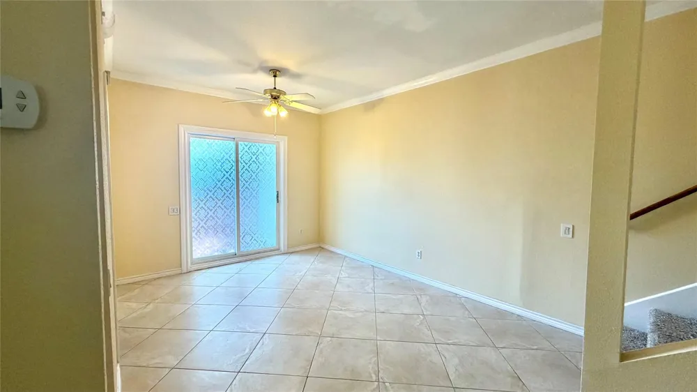 11710 Southlake Drive #16 Houston, TX 77077