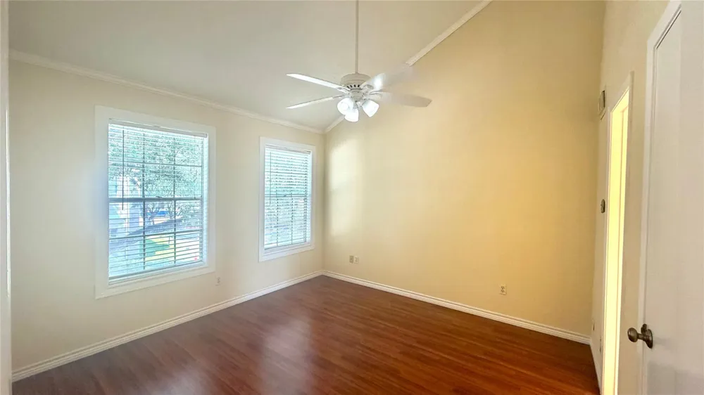 11710 Southlake Drive #16 Houston, TX 77077