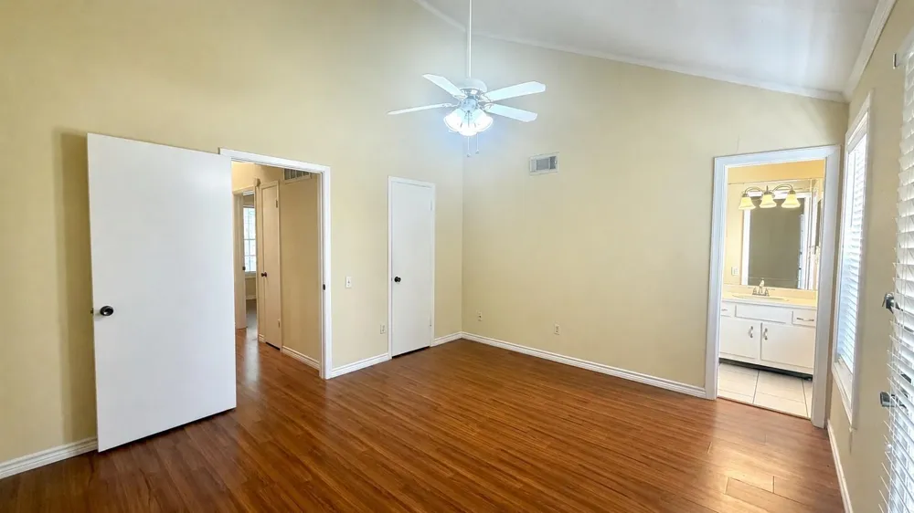 11710 Southlake Drive #16 Houston, TX 77077