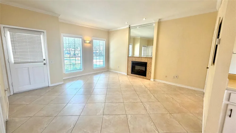 11710 Southlake Drive #16 Houston, TX 77077