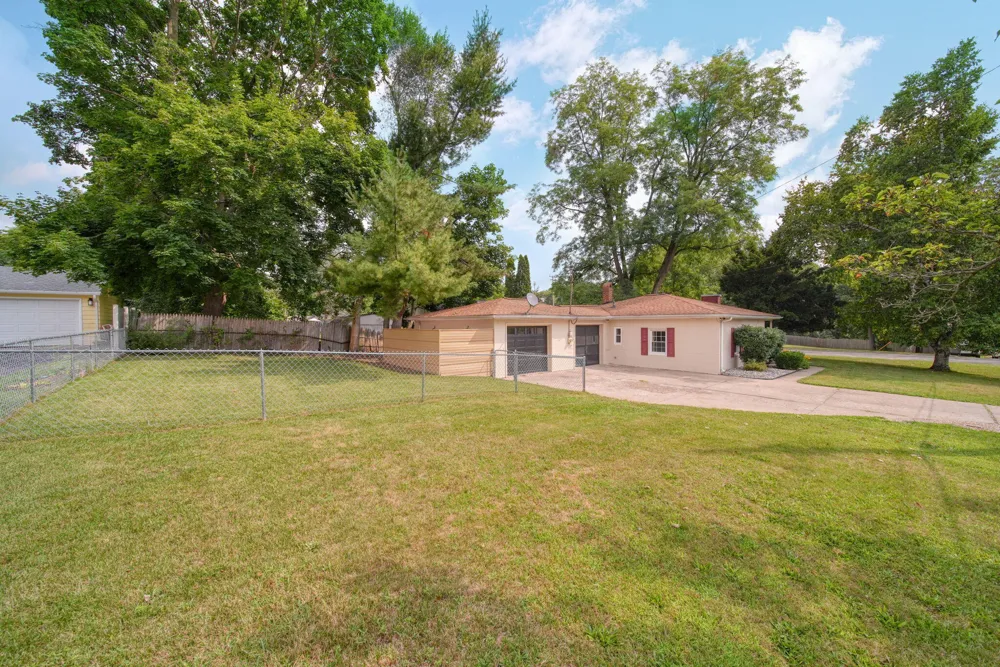 404 Heyser Street Jackson, MI 49203