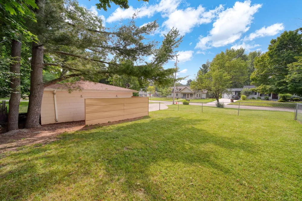 404 Heyser Street Jackson, MI 49203