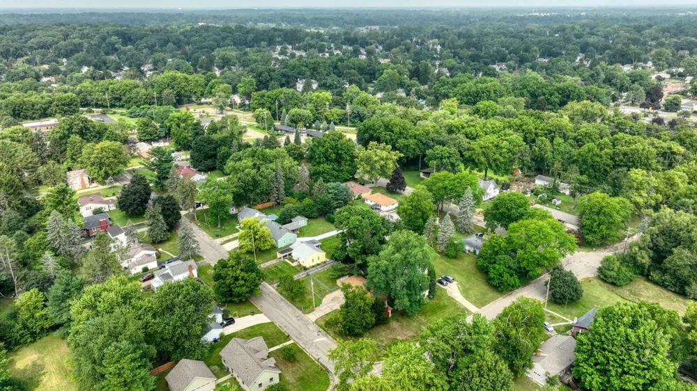 404 Heyser Street Jackson, MI 49203