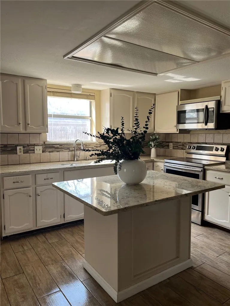 11305 Doris Creek Circle Corpus Christi, TX 78410