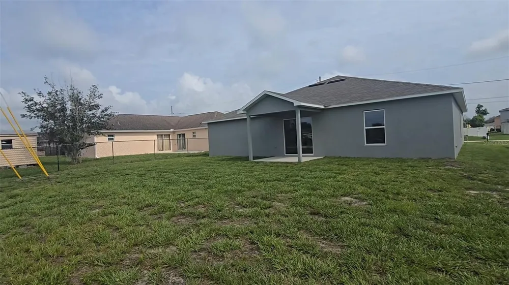 541 LAKEVIEW COURT Poinciana, FL 34759