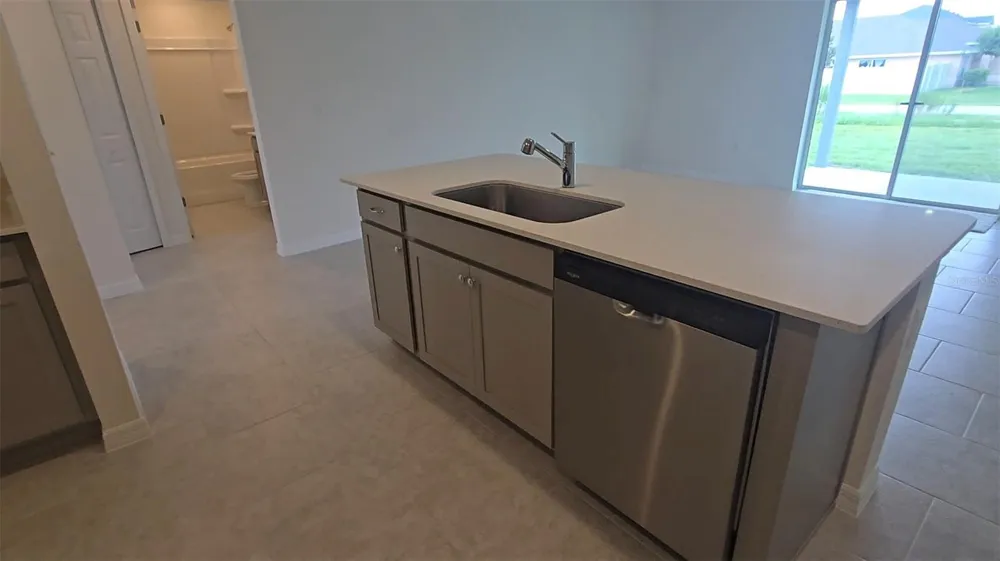 541 LAKEVIEW COURT Poinciana, FL 34759