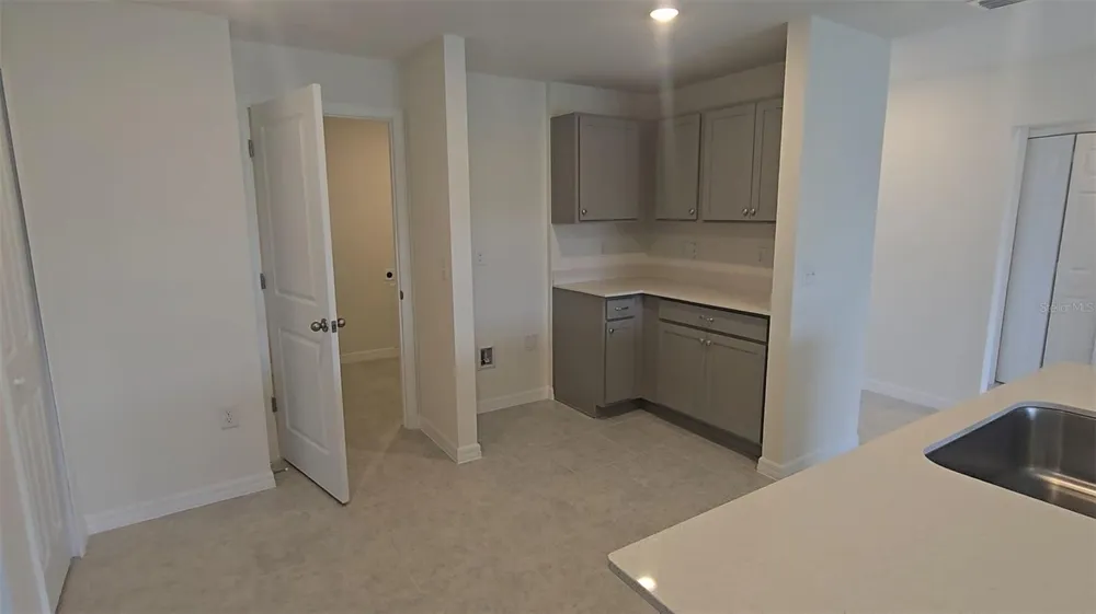 541 LAKEVIEW COURT Poinciana, FL 34759
