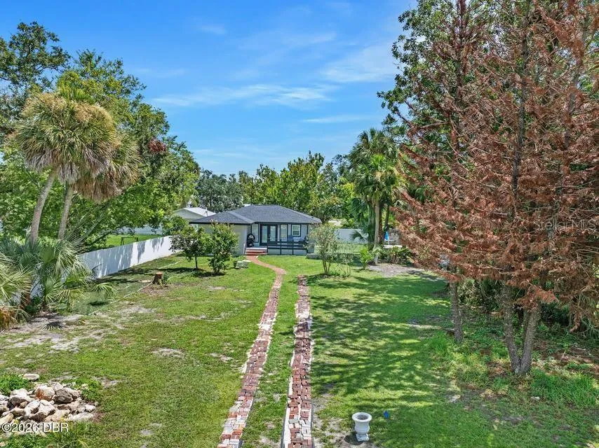 419 BURLEIGH AVENUE Holly Hill, FL 32117