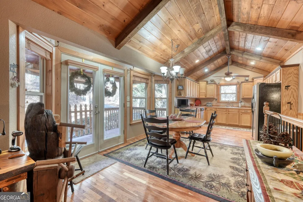 518 Rizzitello LN Blairsville, GA 30512