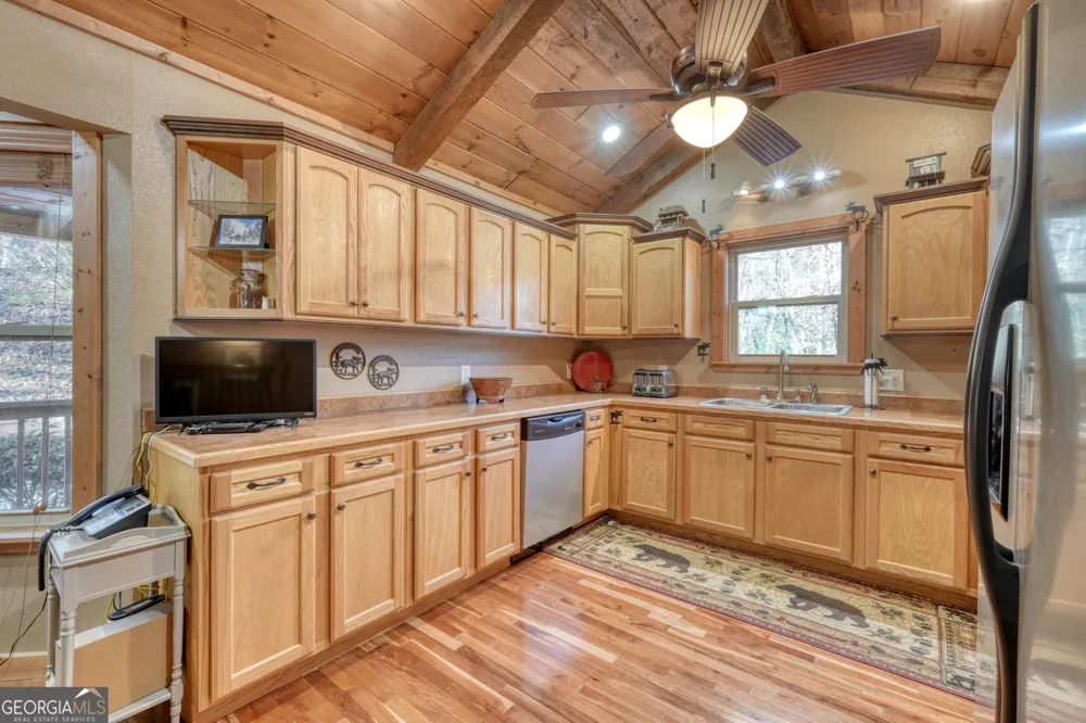 518 Rizzitello LN Blairsville, GA 30512