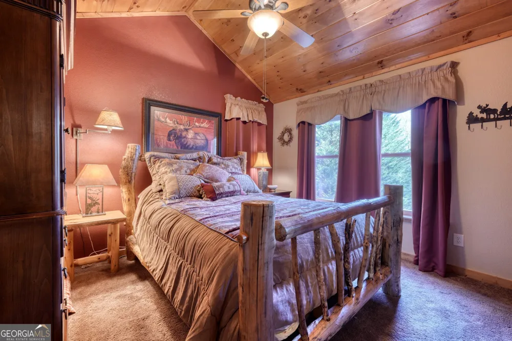518 Rizzitello LN Blairsville, GA 30512