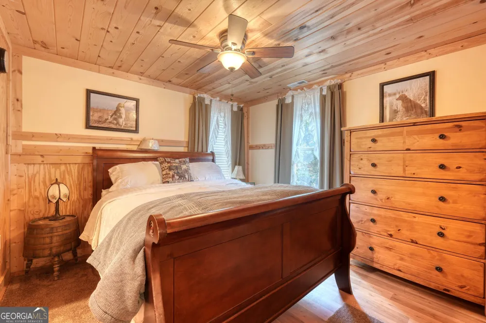 518 Rizzitello LN Blairsville, GA 30512