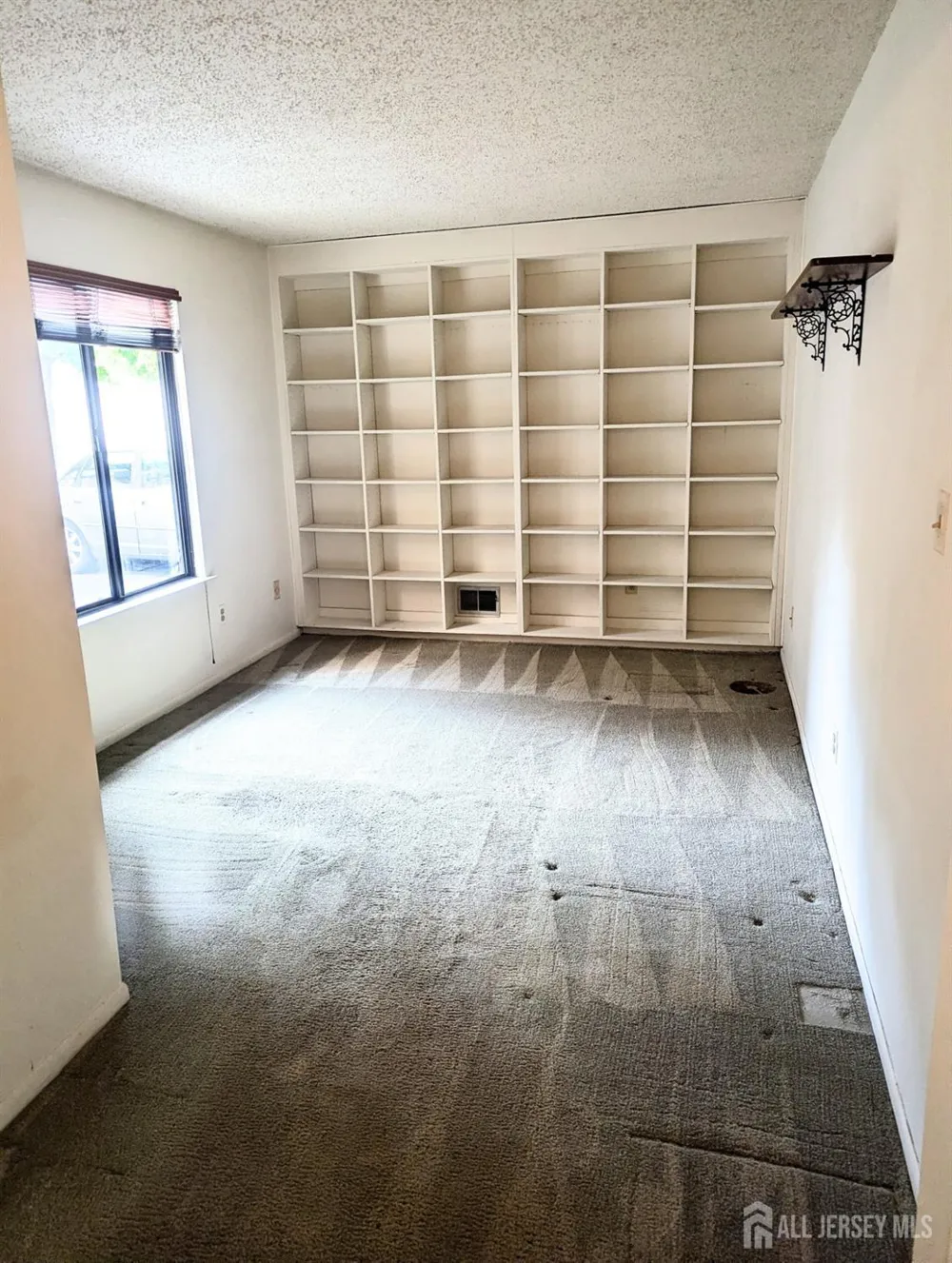 120 Park Gate Drive Edison, NJ 08820