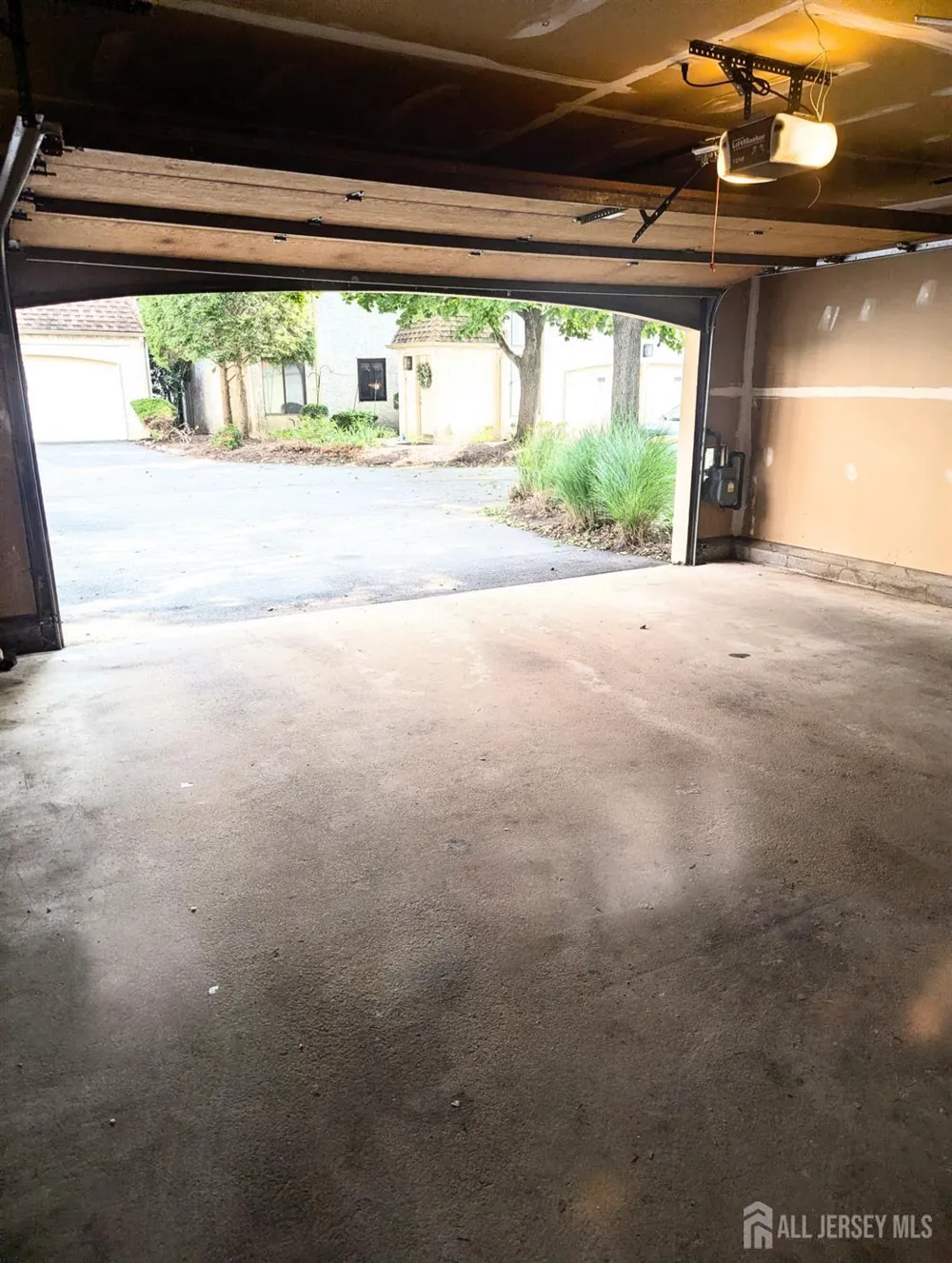 120 Park Gate Drive Edison, NJ 08820