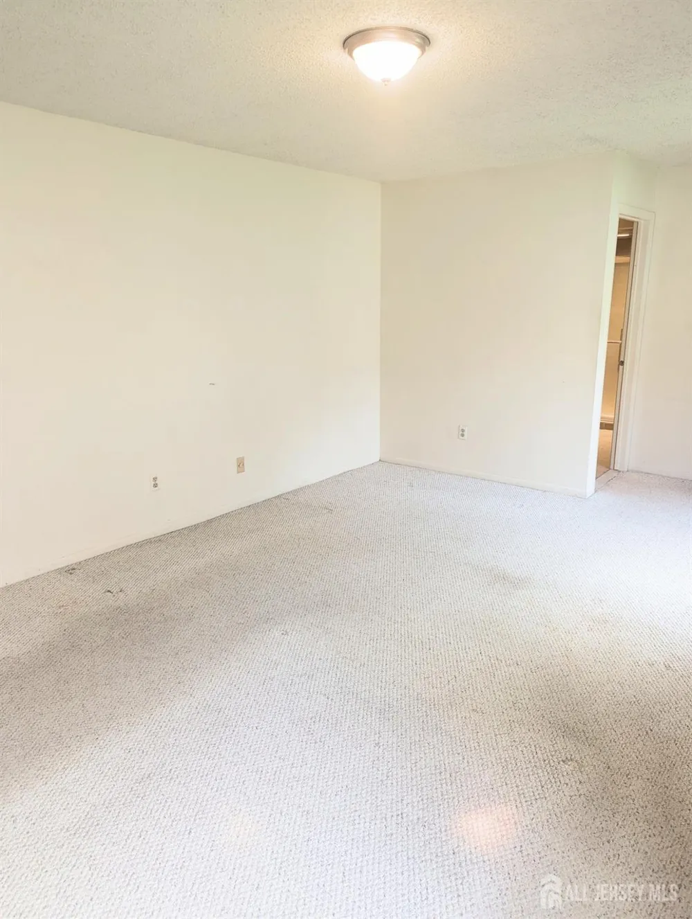 120 Park Gate Drive Edison, NJ 08820