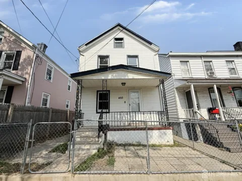 493 Miller Street