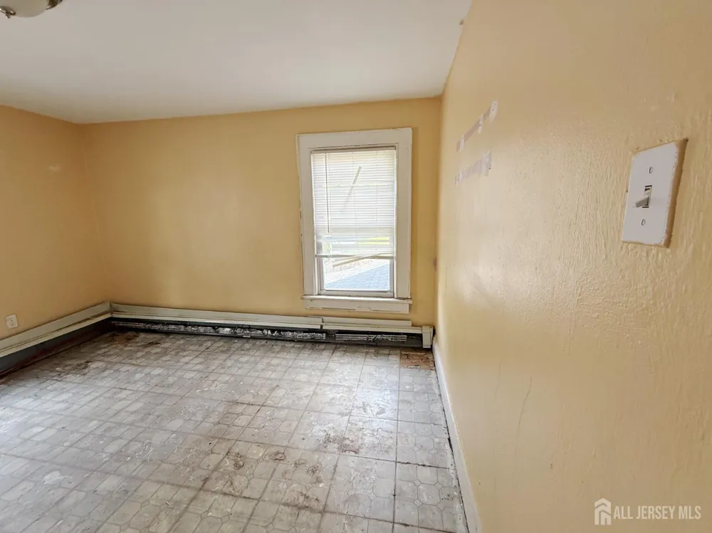 493 Miller Street Perth Amboy, NJ 08861