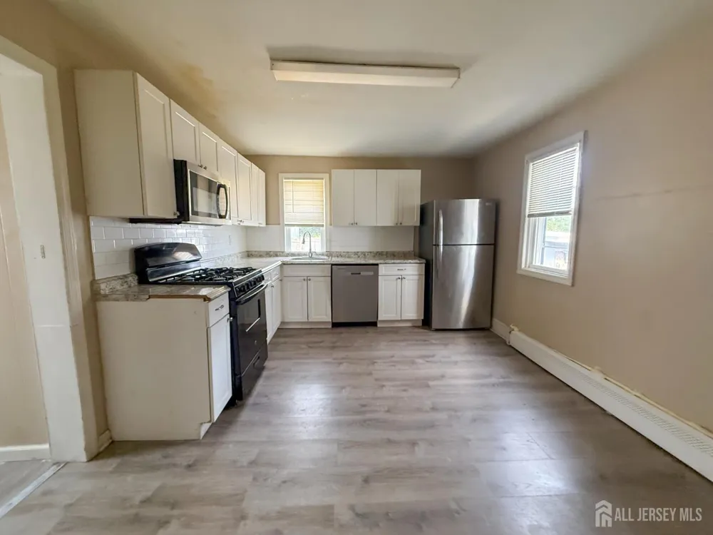 493 Miller Street Perth Amboy, NJ 08861