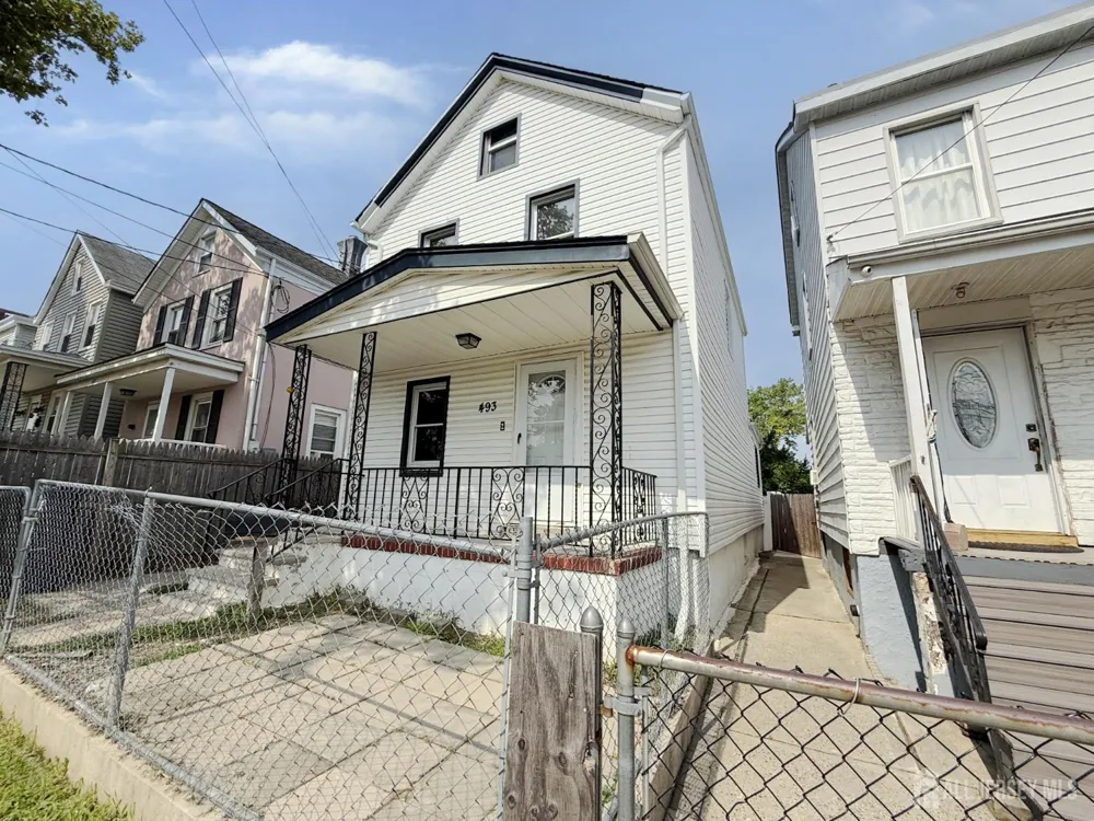493 Miller Street Perth Amboy, NJ 08861