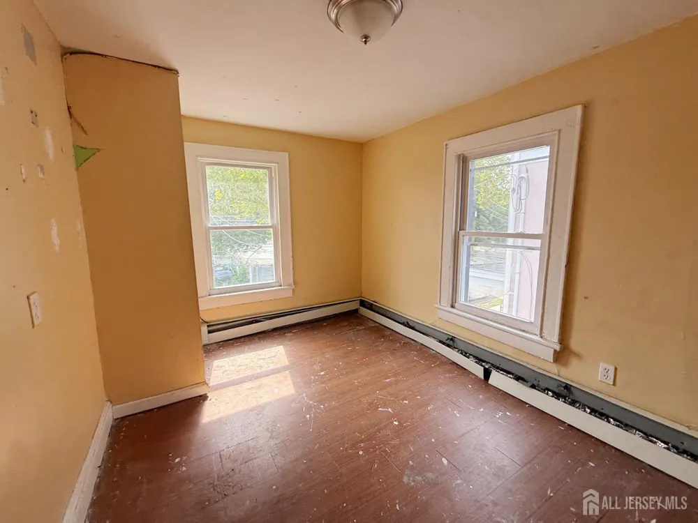 493 Miller Street Perth Amboy, NJ 08861