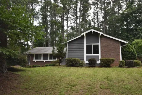 1288 Crescent Drive