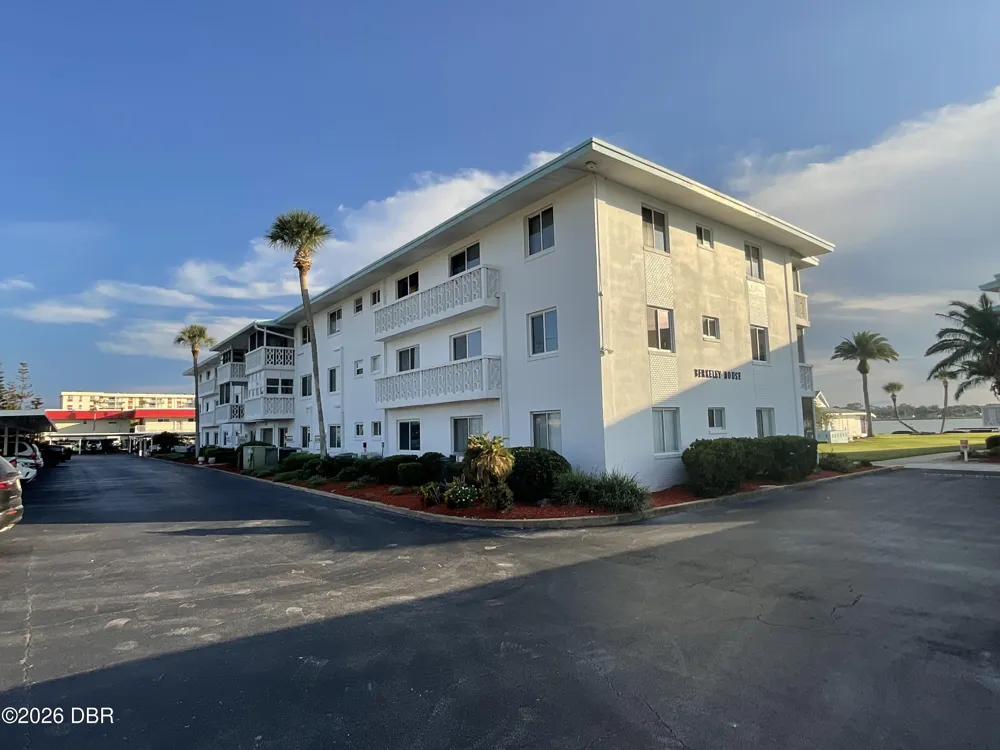 3011 Halifax Avenue #B-35 Daytona Beach, FL 32118