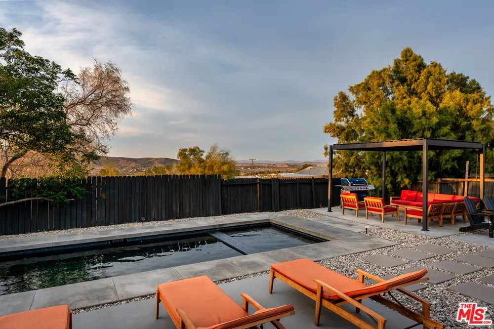 61664 Crest Circle Drive Joshua Tree, CA 92252