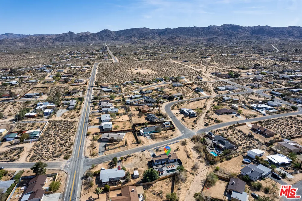 61664 Crest Circle Drive Joshua Tree, CA 92252