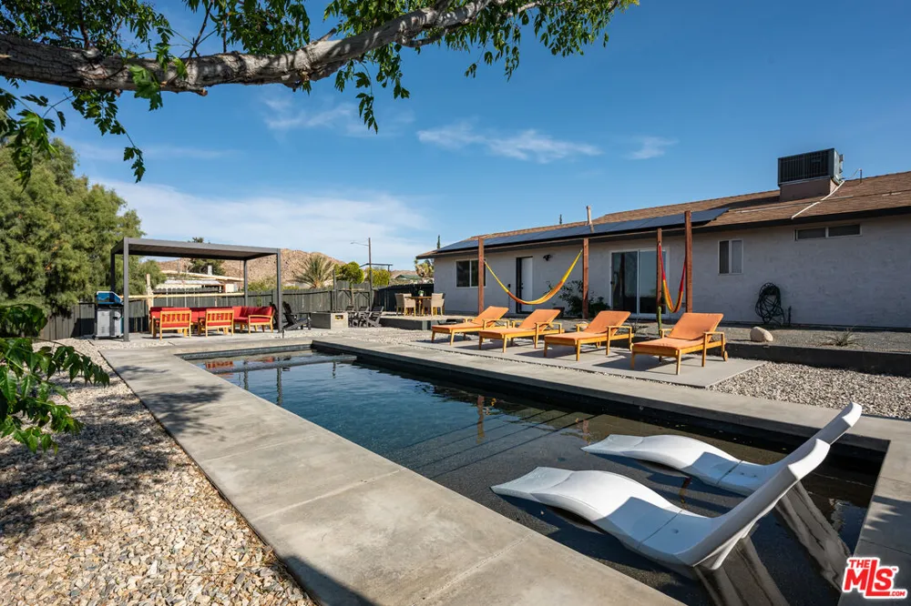 61664 Crest Circle Drive Joshua Tree, CA 92252